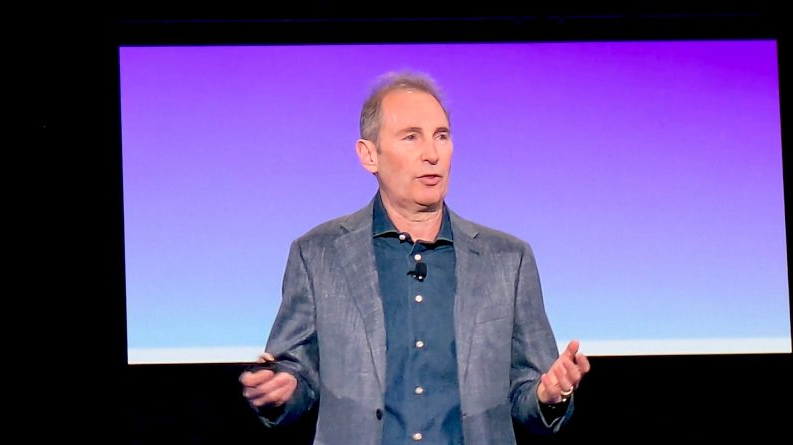 Amazon Q2 earnings lift stock as AWS growth accelerates